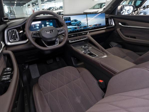 Geely Monjaro I Рестайлинг 2 с пробегом 2026 года, цена 4 400 000 рублей, 11 км, внедорожник, Автокод Объявления