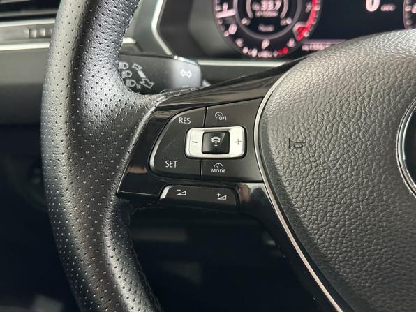 Volkswagen Tiguan II с пробегом 2018 года, цена 2 090 000 рублей, 128060 км, внедорожник, Автокод Объявления