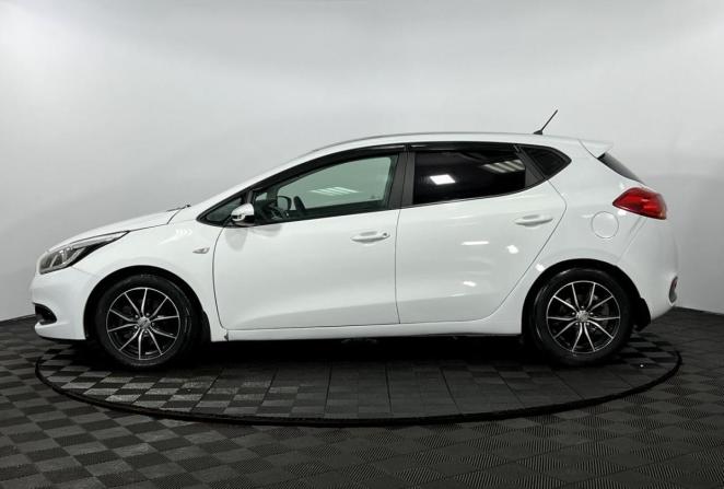 Kia Ceed II с пробегом 2014 года, цена 715 000 рублей, 190000 км, хэтчбек, Автокод Объявления