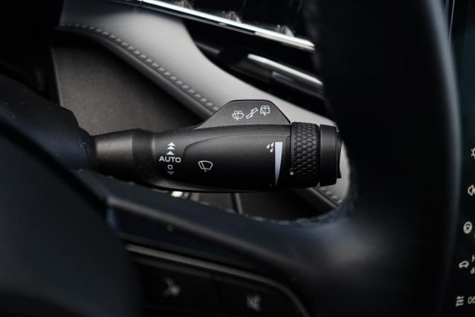 Geely Atlas II с пробегом 2024 года, цена 3 300 000 рублей, 12816 км, внедорожник, Автокод Объявления