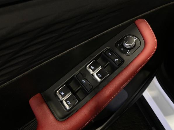 Geely Coolray I Рестайлинг с пробегом 2024 года, цена 2 299 000 рублей, 15166 км, внедорожник, Автокод Объявления