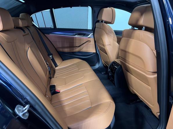 BMW 5 серии VII (G30/G31/G38) Рестайлинг с пробегом 2022 года, цена 4 999 000 рублей, 51744 км, седан, Автокод Объявления