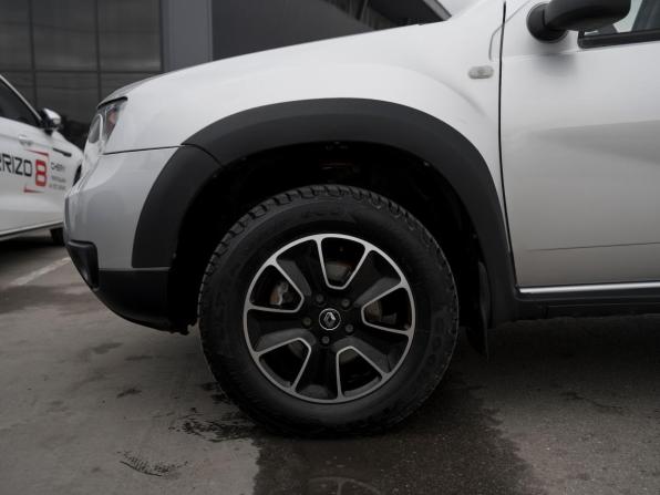 Renault Duster I Рестайлинг с пробегом 2017 года, цена 895 000 рублей, 265678 км, внедорожник, Автокод Объявления