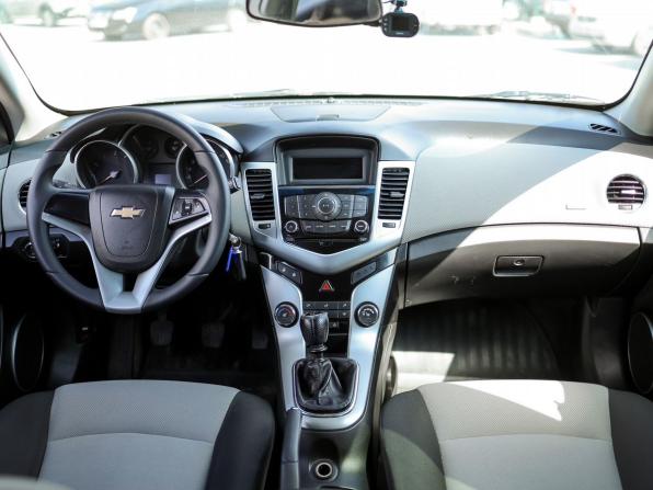 Chevrolet Cruze I Рестайлинг с пробегом 2012 года, цена 609 000 рублей, 262880 км, хэтчбек, Автокод Объявления