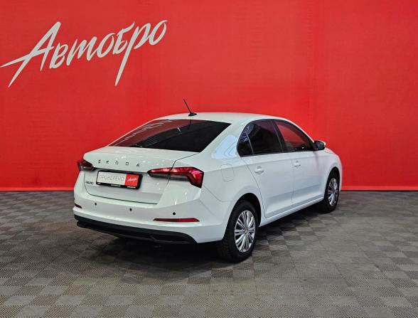 Skoda Rapid II с пробегом 2021 года, цена 1 375 000 рублей, 105490 км, лифтбек, Автокод Объявления