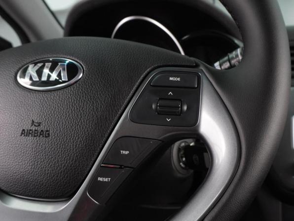 Kia Rio III Рестайлинг с пробегом 2016 года, цена 1 024 000 рублей, 120137 км, седан, Автокод Объявления