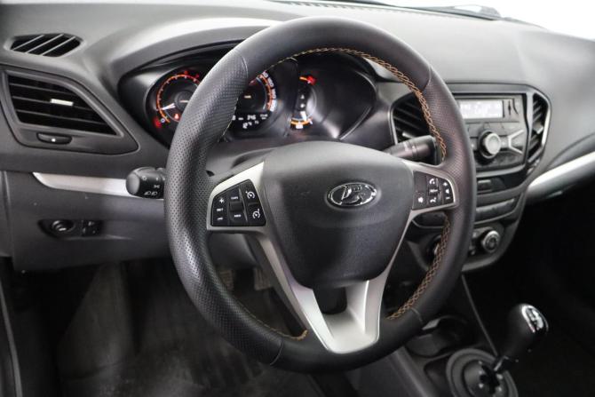 Lada (ВАЗ) Vesta I с пробегом 2017 года, цена 649 000 рублей, 129000 км, седан, Автокод Объявления