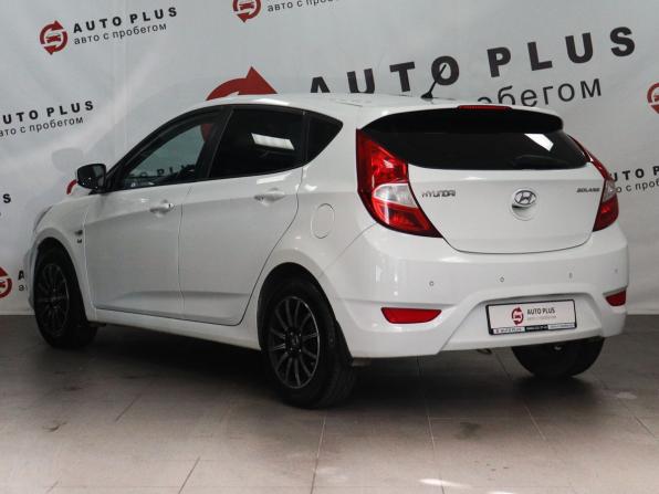 Hyundai Solaris I с пробегом 2014 года, цена 795 000 рублей, 189900 км, хэтчбек, Автокод Объявления