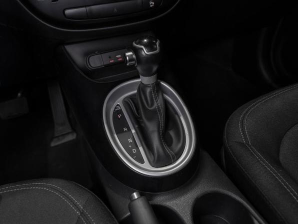 Kia Soul II Рестайлинг с пробегом 2017 года, цена 1 395 000 рублей, 135472 км, хэтчбек, Автокод Объявления