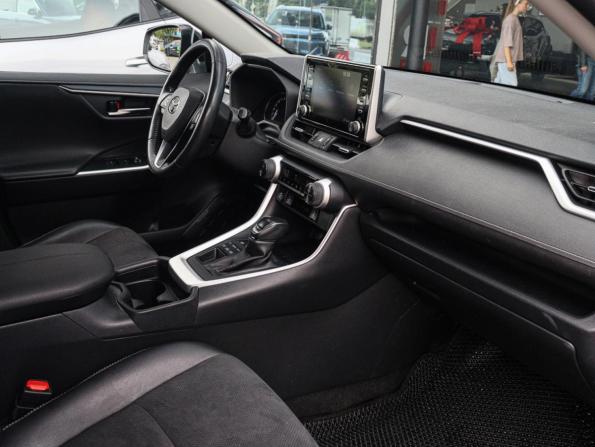 Toyota RAV4 V (XA50) с пробегом 2021 года, цена 3 320 000 рублей, 76233 км, внедорожник, Автокод Объявления
