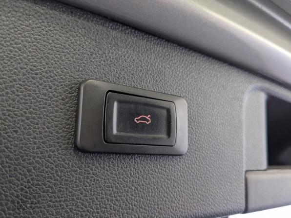 Volkswagen Tiguan II Рестайлинг с пробегом 2021 года, цена 2 800 000 рублей, 49413 км, внедорожник, Автокод Объявления