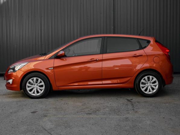 Hyundai Solaris I Рестайлинг с пробегом 2015 года, цена 1 160 000 рублей, 105220 км, хэтчбек, Автокод Объявления