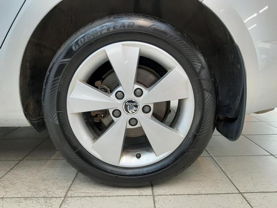 Skoda Octavia III (A7) Москва  - изображение 13