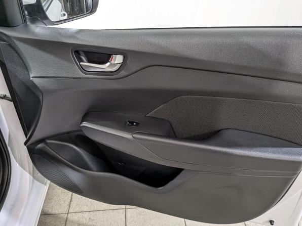 Hyundai Solaris II Рестайлинг с пробегом 2022 года, цена 1 565 000 рублей, 57369 км, седан, Автокод Объявления