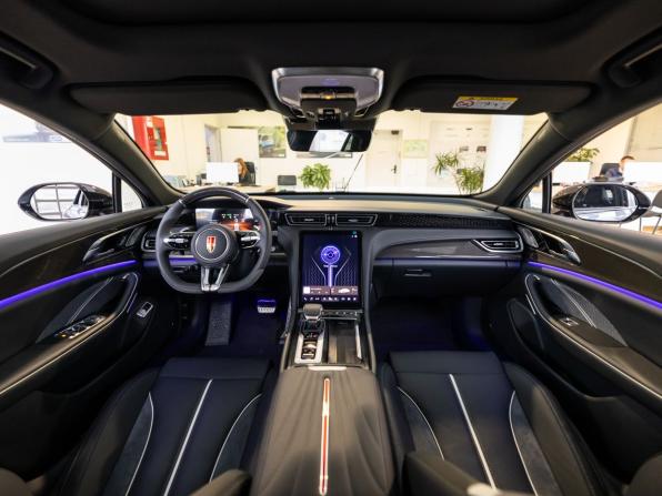 Hongqi H6 с пробегом 2025 года, цена 4 560 000 рублей, 2858 км, лифтбек, Автокод Объявления