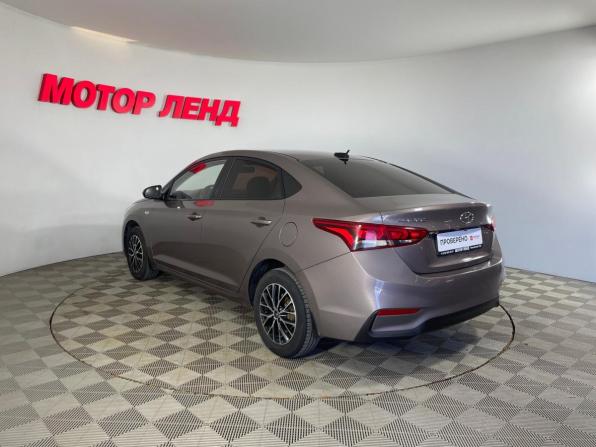 Hyundai Solaris II с пробегом 2018 года, цена 1 270 000 рублей, 156400 км, седан, Автокод Объявления