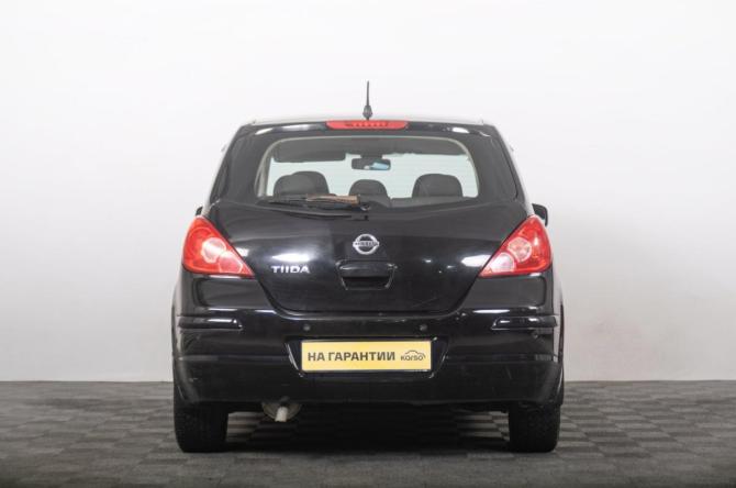 Nissan Tiida I Рестайлинг с пробегом 2011 года, цена 749 000 рублей, 300000 км, хэтчбек, Автокод Объявления