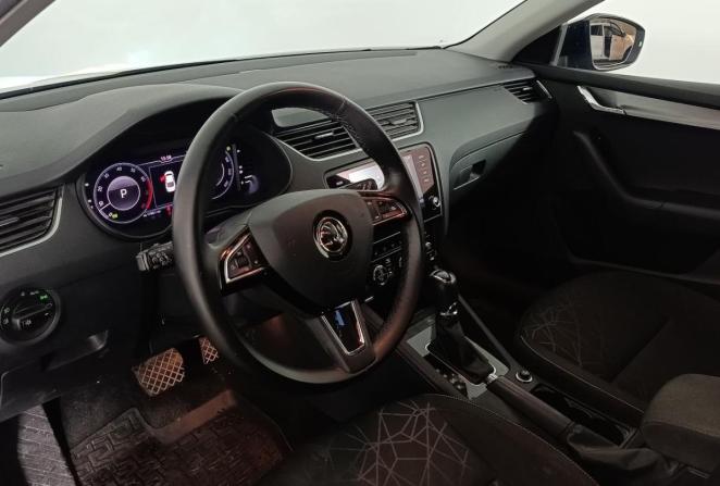 Skoda Octavia III (A7) Рестайлинг с пробегом 2019 года, цена 2 170 000 рублей, 106550 км, лифтбек, Автокод Объявления