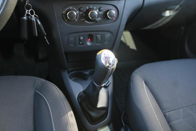 Renault Sandero II с пробегом 2018 года, цена 1 090 000 рублей, 106000 км, хэтчбек, Автокод Объявления