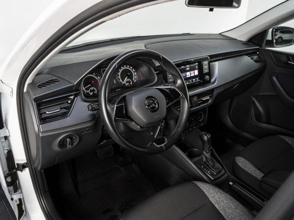 Skoda Rapid II с пробегом 2021 года, цена 1 690 000 рублей, 39102 км, лифтбек, Автокод Объявления