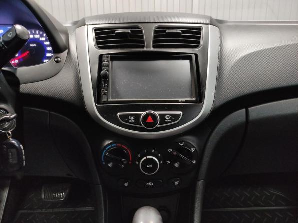 Hyundai Solaris I с пробегом 2011 года, цена 570 000 рублей, 250535 км, седан, Автокод Объявления