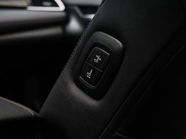 Toyota Camry VIII (XV70) Рестайлинг с пробегом 2023 года, цена 3 650 000 рублей, 23071 км, седан, Автокод Объявления