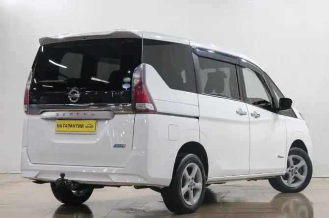Nissan Serena V (C27) с пробегом 2016 года, цена 1 619 000 рублей, 215000 км, минивэн, Автокод Объявления
