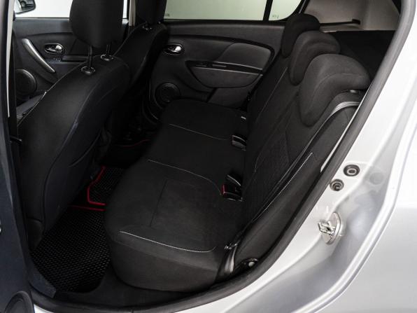 Renault Sandero II с пробегом 2015 года, цена 600 000 рублей, 217798 км, хэтчбек, Автокод Объявления