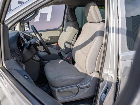 Hyundai H-1 II Рестайлинг 2 с пробегом 2019 года, цена 2 955 075 рублей, 97908 км, минивэн, Автокод Объявления