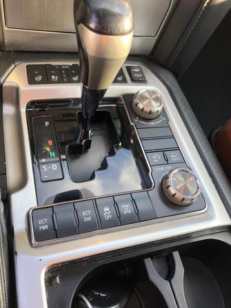 Toyota Land Cruiser 200 Series Рестайлинг 2 с пробегом 2016 года, цена 5 757 000 рублей, 228445 км, внедорожник, Автокод Объявления