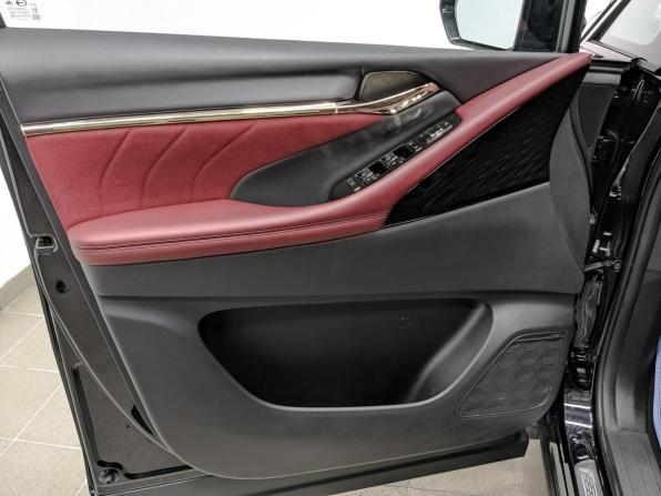 GAC M8 с пробегом 2024 года, цена 4 570 000 рублей, 17335 км, минивэн, Автокод Объявления