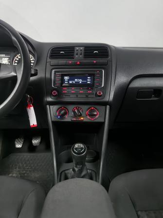 Volkswagen Polo V Рестайлинг с пробегом 2019 года, цена 1 097 000 рублей, 92278 км, седан, Автокод Объявления