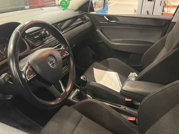 Skoda Rapid I с пробегом 2015 года, цена 779 000 рублей, 229258 км, лифтбек, Автокод Объявления