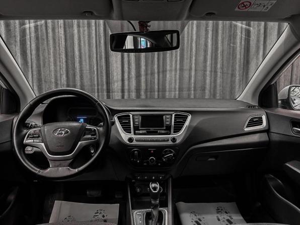 Hyundai Solaris II с пробегом 2019 года, цена 960 000 рублей, 154700 км, седан, Автокод Объявления