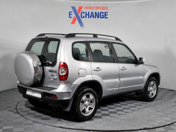 Chevrolet Niva I Рестайлинг с пробегом 2012 года, цена 379 000 рублей, 221630 км, внедорожник, Автокод Объявления