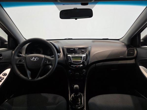 Hyundai Solaris I с пробегом 2011 года, цена 650 000 рублей, 170286 км, седан, Автокод Объявления