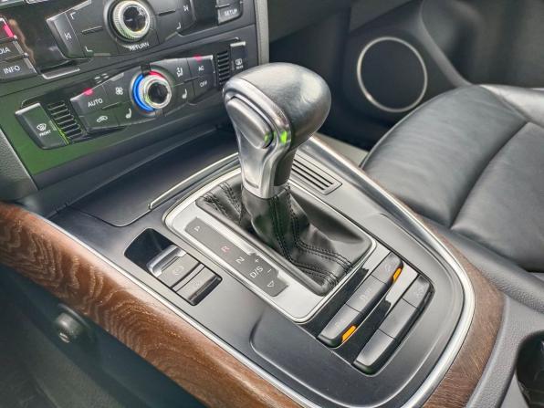 Audi Q5 I (8R) Рестайлинг с пробегом 2013 года, цена 1 860 000 рублей, 134000 км, внедорожник, Автокод Объявления