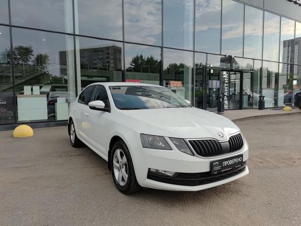 Skoda Octavia III (A7) Рестайлинг с пробегом 2020 года, цена 1 678 000 рублей, 112000 км, лифтбек, Автокод Объявления