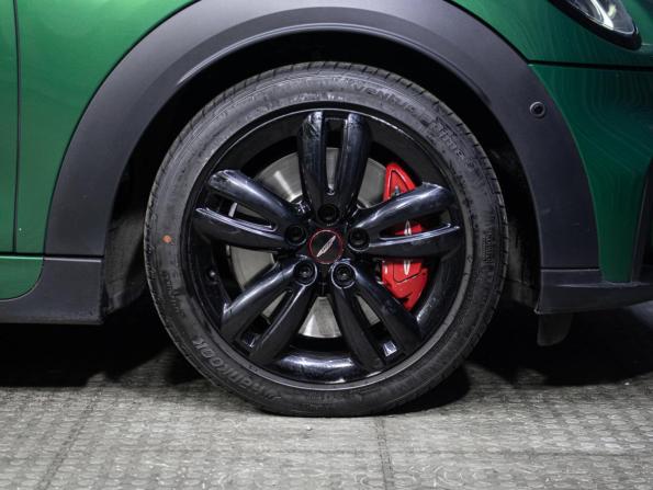 Mini Hatch III (F55/F56) Рестайлинг 2 с пробегом 2021 года, цена 3 798 000 рублей, 53186 км, хэтчбек, Автокод Объявления