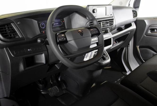 Peugeot Expert III Рестайлинг с пробегом 2025 года, цена 5 099 000 рублей, 10 км, фургон, Автокод Объявления