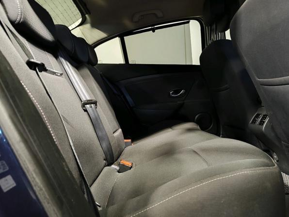 Renault Fluence I с пробегом 2011 года, цена 689 000 рублей, 151517 км, седан, Автокод Объявления