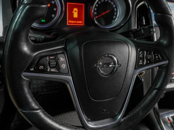 Opel Astra J Рестайлинг с пробегом 2013 года, цена 999 000 рублей, 154191 км, хэтчбек, Автокод Объявления