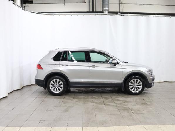 Volkswagen Tiguan II с пробегом 2017 года, цена 2 097 000 рублей, 123331 км, внедорожник, Автокод Объявления