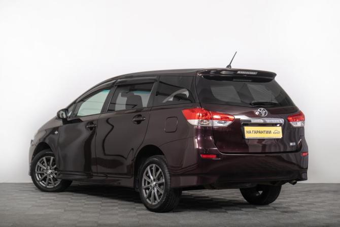Toyota Wish II с пробегом 2010 года, цена 1 259 000 рублей, 165000 км, минивэн, Автокод Объявления