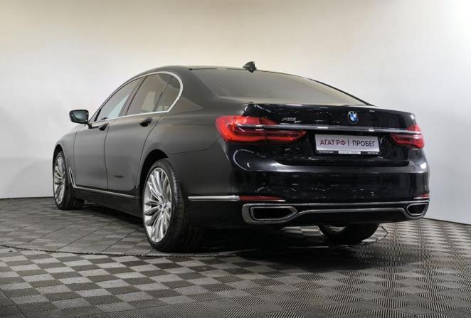 BMW 7 серии VI (G11/G12) с пробегом 2015 года, цена 3 880 000 рублей, 168899 км, седан, Автокод Объявления
