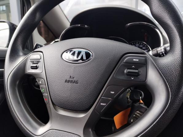 Kia Cerato III Рестайлинг (Classic) с пробегом 2017 года, цена 1 390 000 рублей, 118000 км, седан, Автокод Объявления