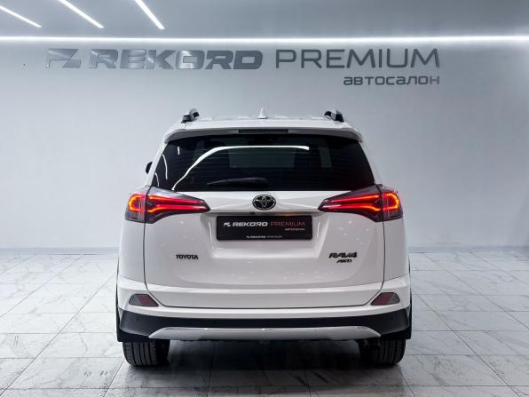 Toyota RAV4 IV (XA40) Рестайлинг с пробегом 2015 года, цена 2 400 000 рублей, 231856 км, внедорожник, Автокод Объявления