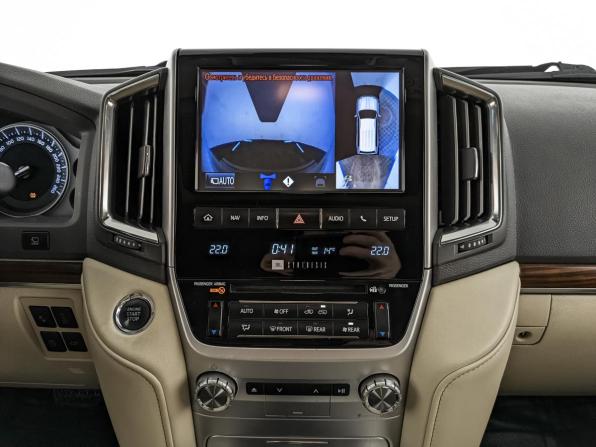 Toyota Land Cruiser 200 Series Рестайлинг 2 с пробегом 2015 года, цена 5 145 000 рублей, 152605 км, внедорожник, Автокод Объявления