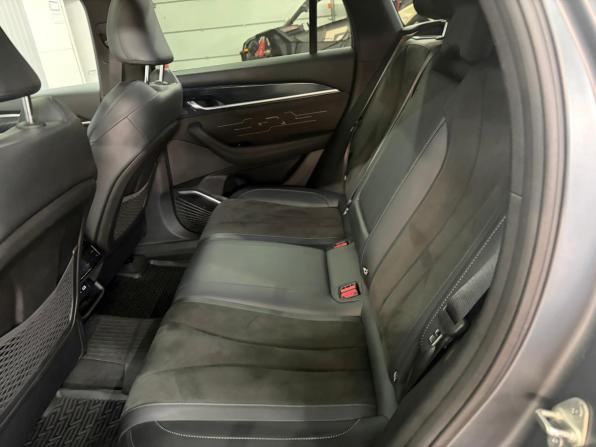Geely Monjaro I с пробегом 2024 года, цена 3 297 000 рублей, 48878 км, внедорожник, Автокод Объявления