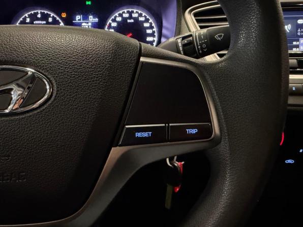 Hyundai Solaris II Рестайлинг с пробегом 2022 года, цена 1 399 000 рублей, 71500 км, седан, Автокод Объявления